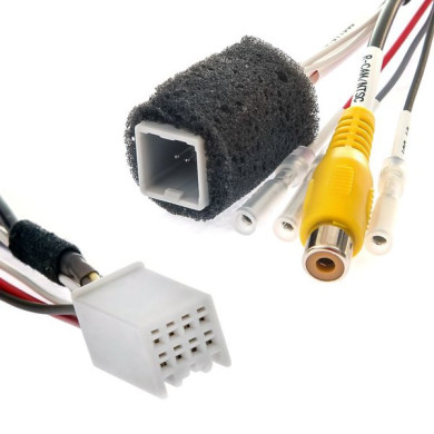 Adaptor pentru conectarea camerei marșarier la monitorul Fiat și Mitsubishi 2013-2018 Adaptor pentru conectarea camerei marșarier la monitorul Fiat și Mitsubishi 2013-2018