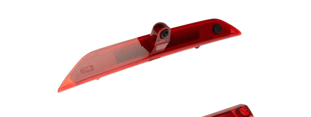 Noutăți în stoc: camere de marșarier integrate în stopul de frână pentru Renault, Nissan, Mercedes și Iveco