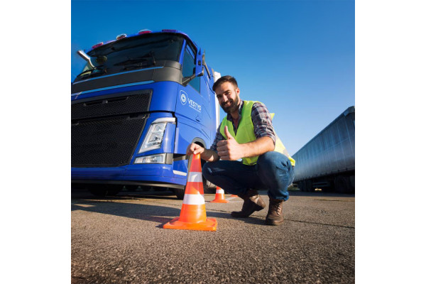 Cum să marchezi în siguranță cu un camion care are semiremorcă